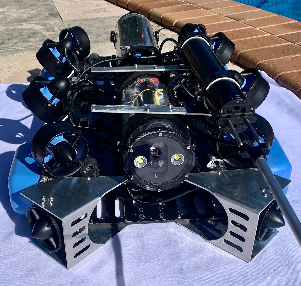 Custom Underwater Robotics Image